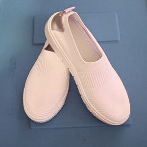 RYKA Size 9.5 Wide womens white slip-on knit sneakers.